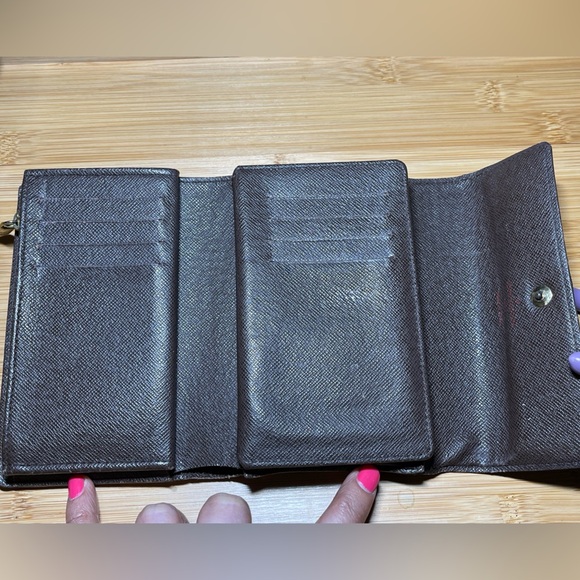 Louis Vuitton Damier Ebene Alexandra Wallet - Picture 5 of 15